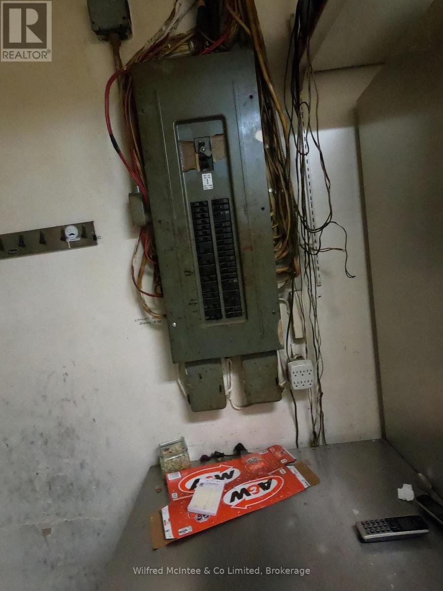 329 Main Street, South Bruce Peninsula, Ontario  N0H 2G0 - Photo 14 - X12812254