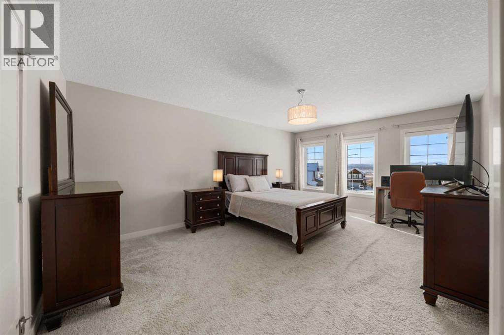 151 Heritage View, Cochrane, Alberta  T4C 0G5 - Photo 16 - A2286321