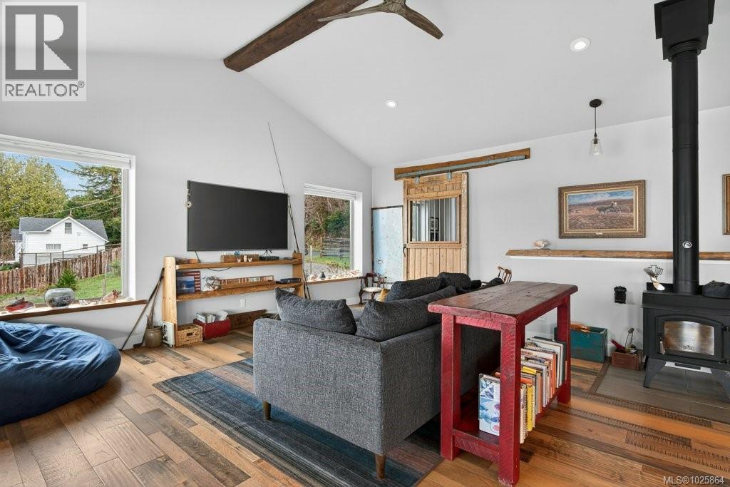 420 1st St, Sointula, British Columbia  V0N 3E0 - Photo 14 - 1025864