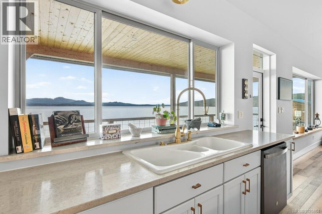 420 1st St, Sointula, British Columbia  V0N 3E0 - Photo 9 - 1025864