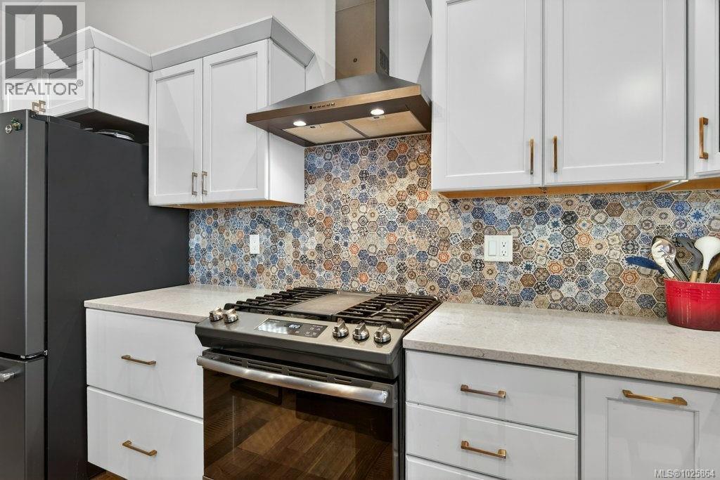 420 1st St, Sointula, British Columbia  V0N 3E0 - Photo 8 - 1025864