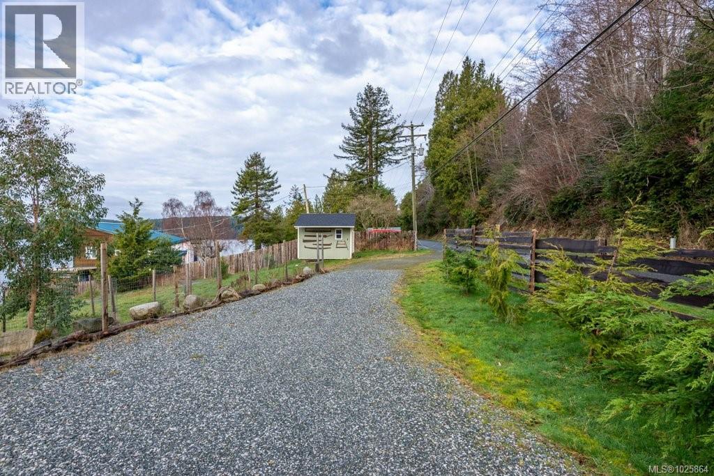 420 1st St, Sointula, British Columbia  V0N 3E0 - Photo 70 - 1025864