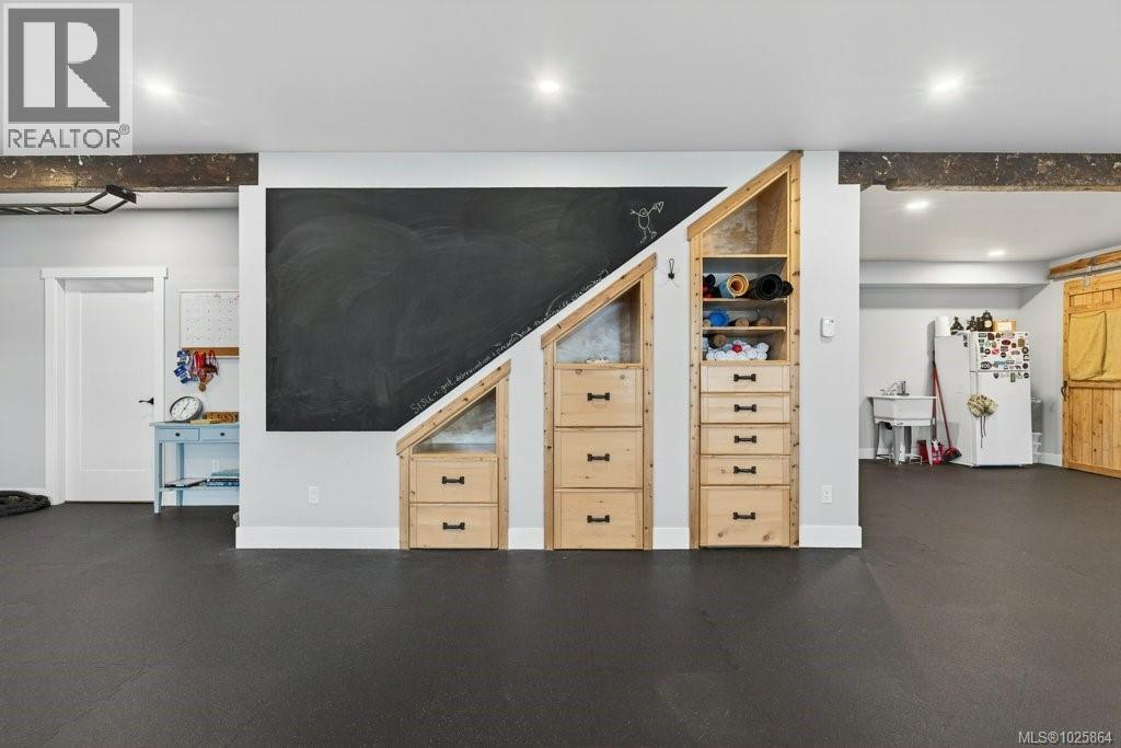 420 1st St, Sointula, British Columbia  V0N 3E0 - Photo 39 - 1025864