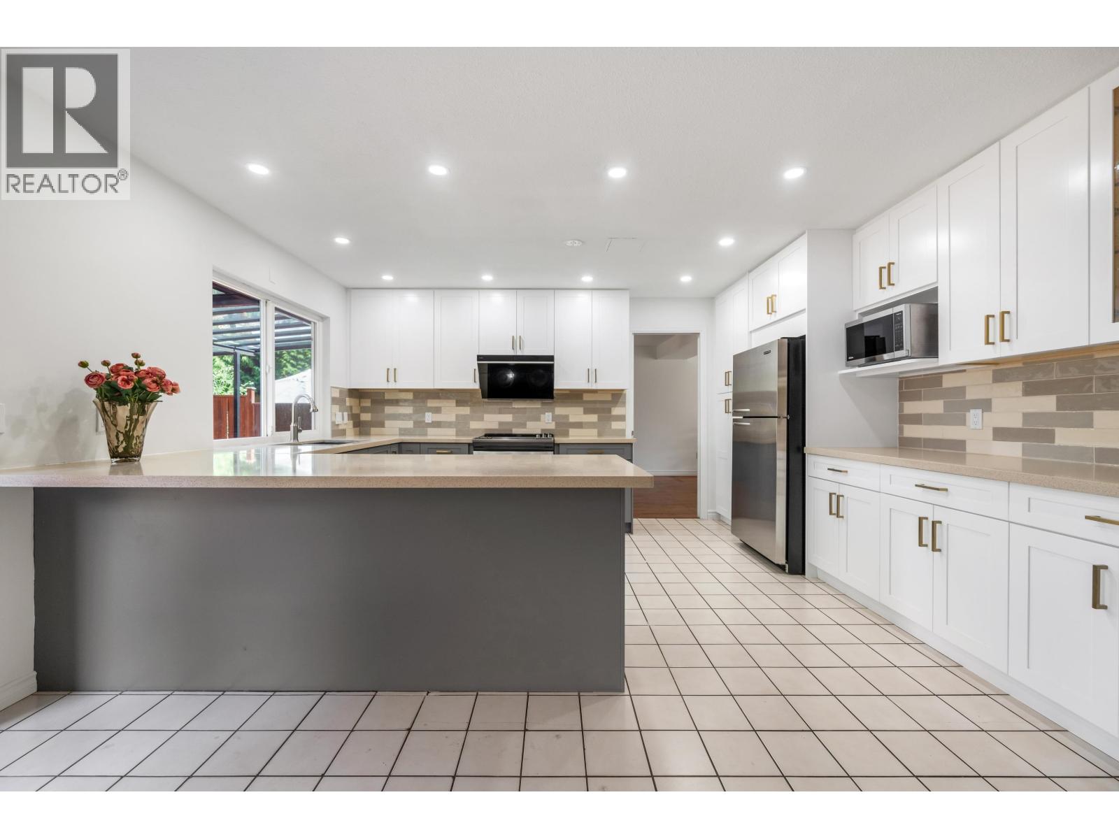 2507 Ashurst Avenue, Coquitlam, British Columbia  V3K 5T5 - Photo 8 - R3092373