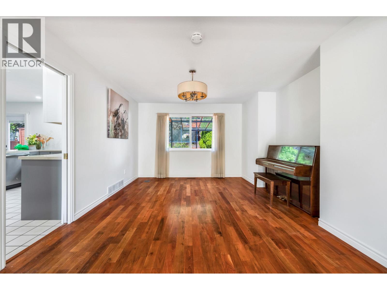 2507 Ashurst Avenue, Coquitlam, British Columbia  V3K 5T5 - Photo 16 - R3092373