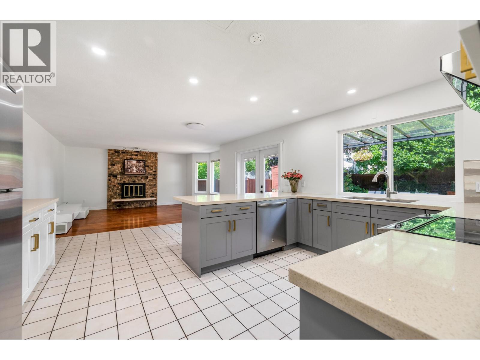 2507 Ashurst Avenue, Coquitlam, British Columbia  V3K 5T5 - Photo 7 - R3092373