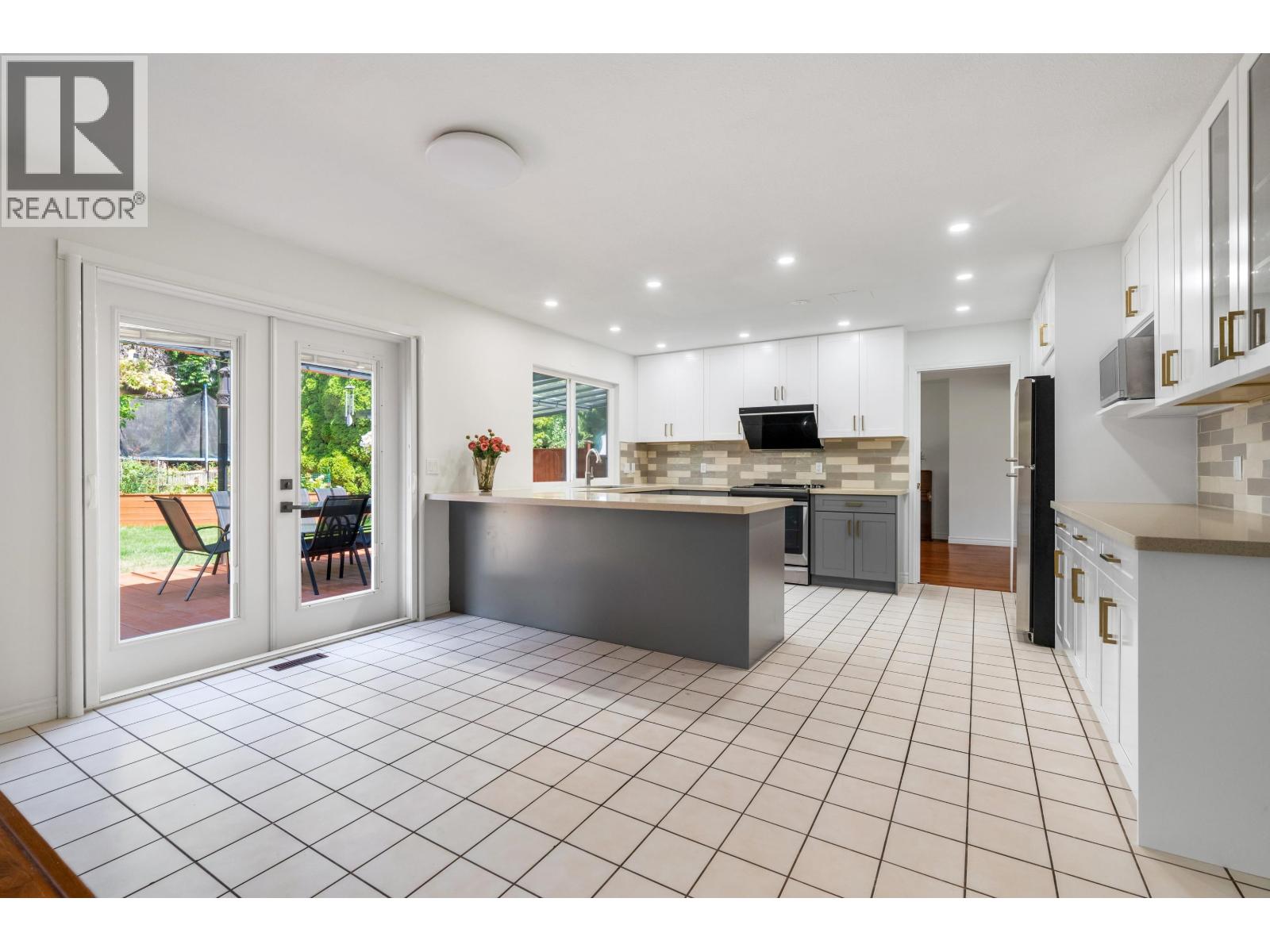 2507 Ashurst Avenue, Coquitlam, British Columbia  V3K 5T5 - Photo 9 - R3092373