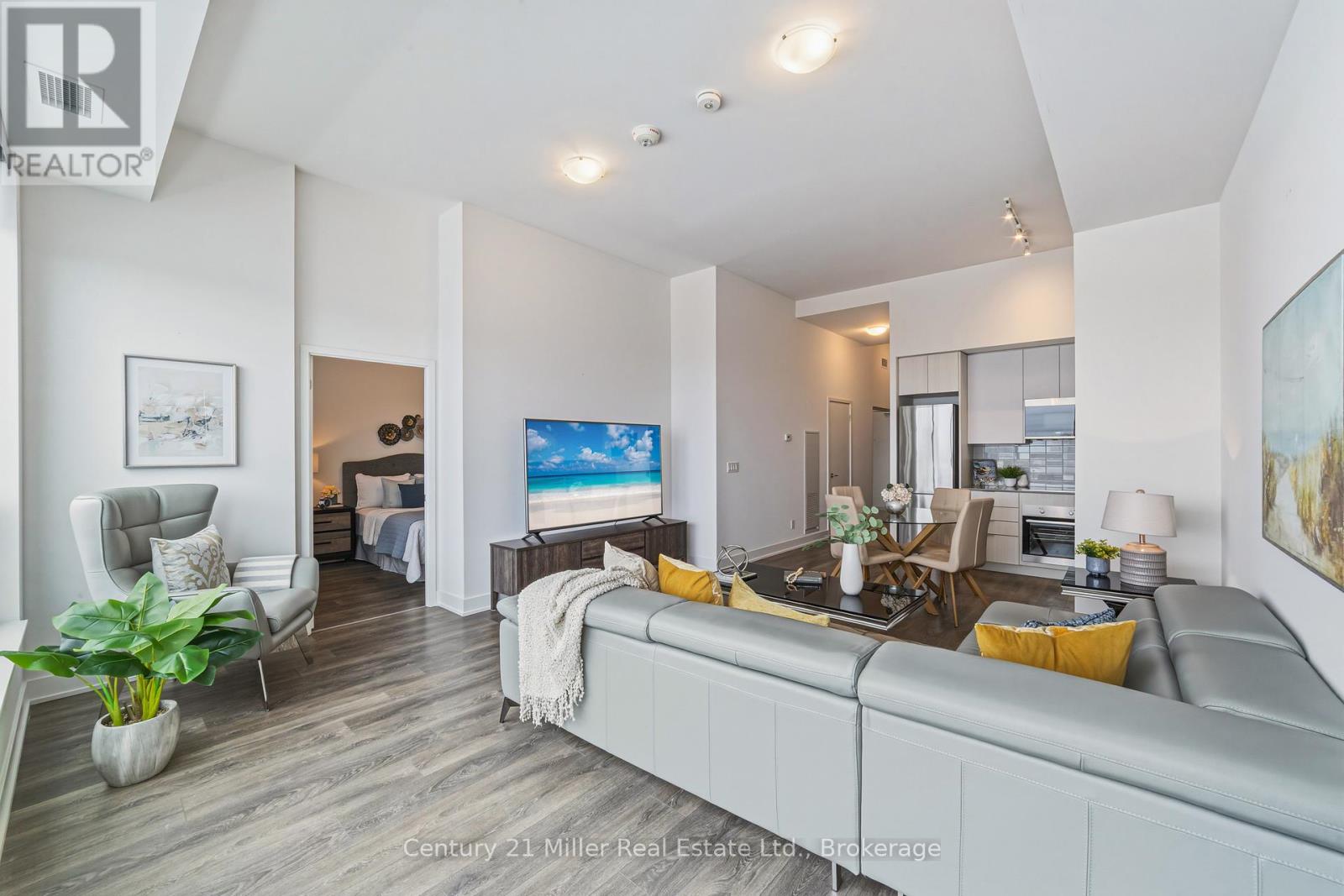 320 - 297 Oak Walk Drive, Oakville, Ontario  L6H 3R6 - Photo 17 - W12812306