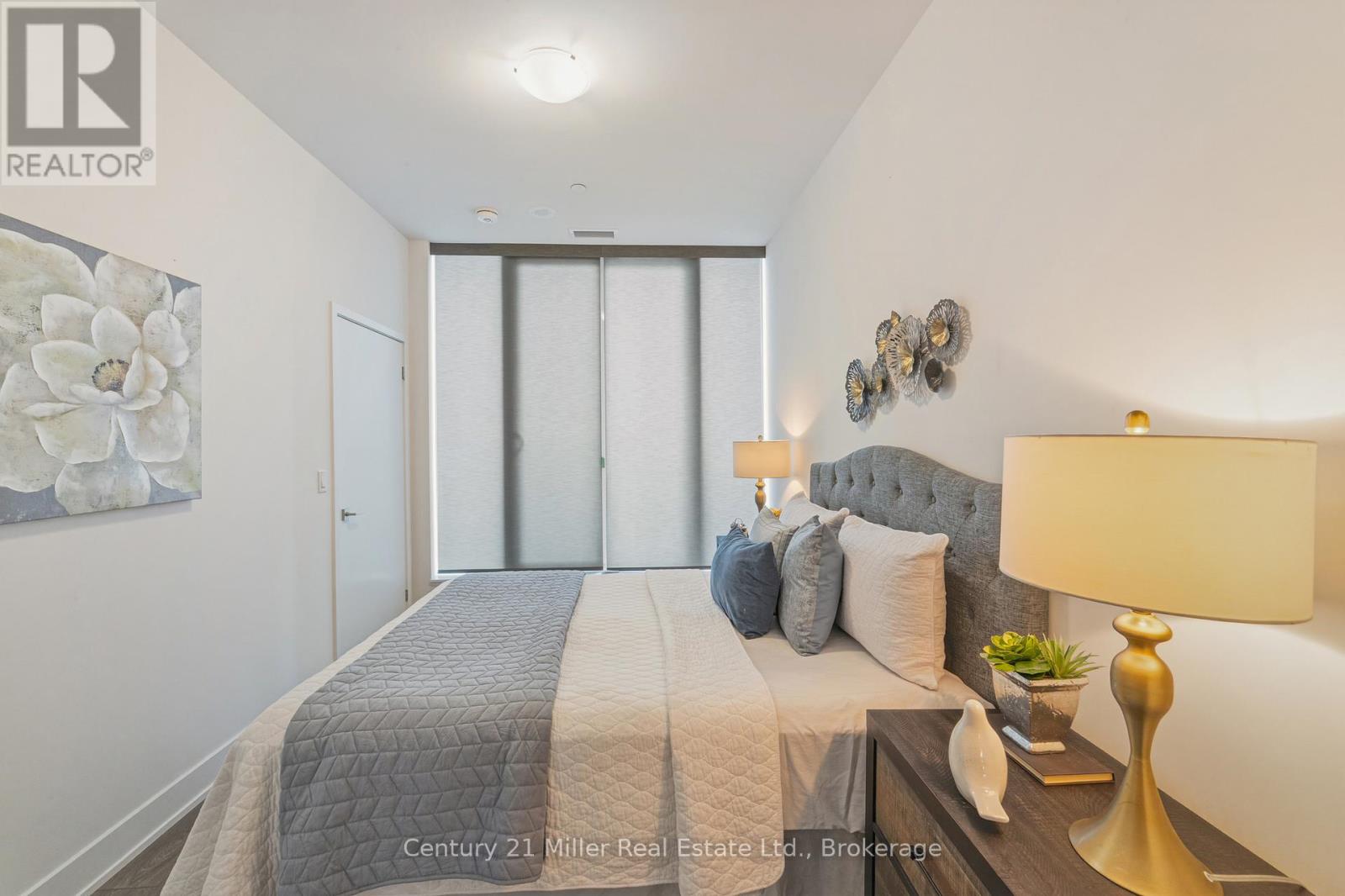 320 - 297 Oak Walk Drive, Oakville, Ontario  L6H 3R6 - Photo 20 - W12812306