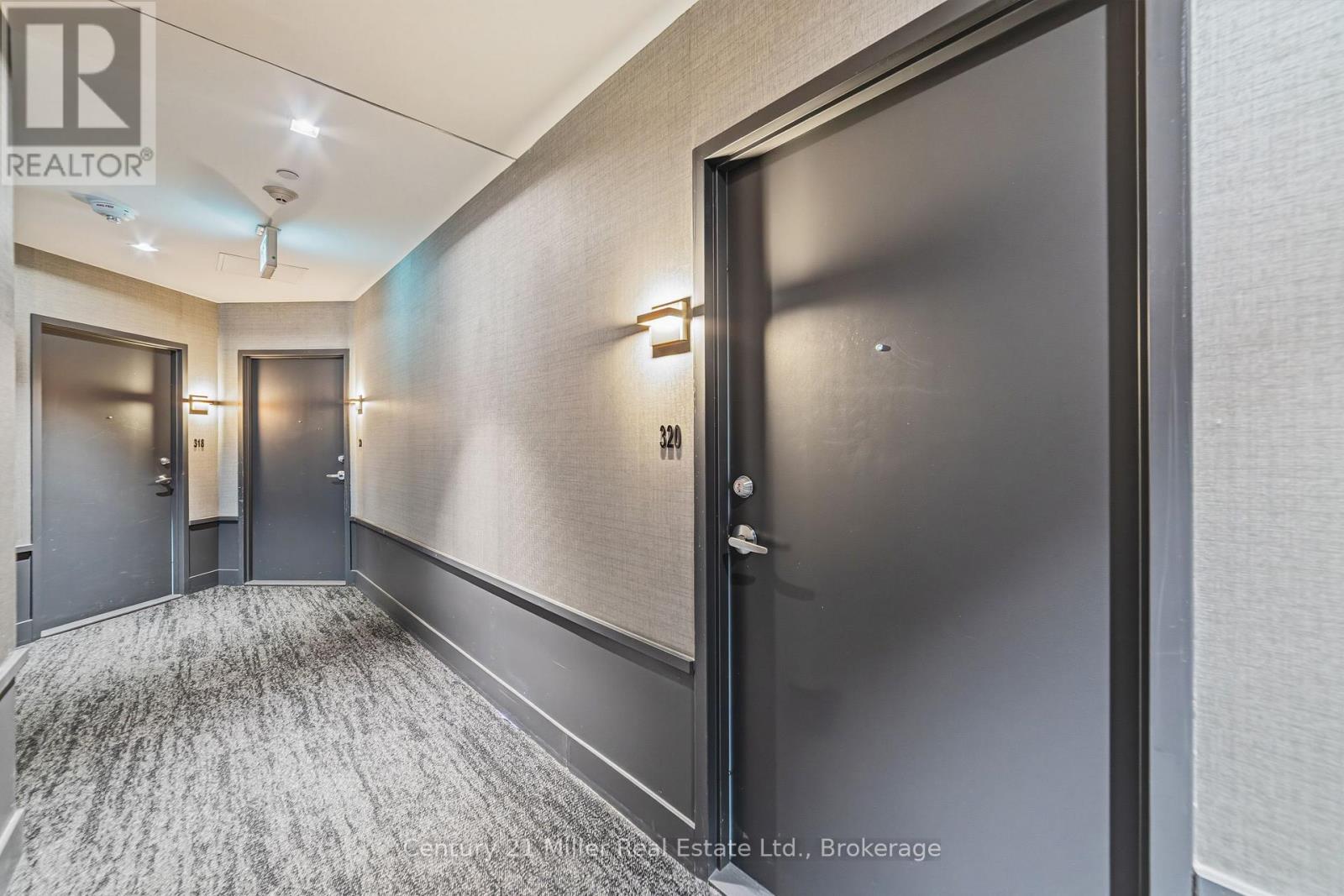 320 - 297 Oak Walk Drive, Oakville, Ontario  L6H 3R6 - Photo 7 - W12812306