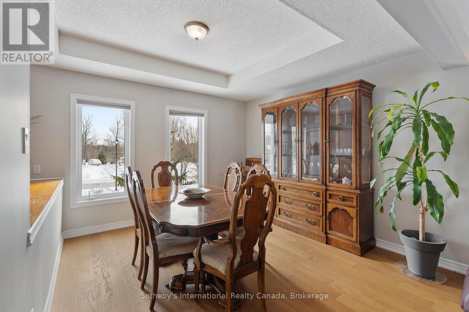 2091 Country Lane Court, Milton, Ontario  L0P 1J0 - Photo 9 - W12812318