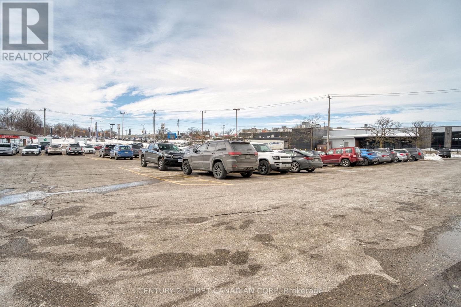 #4c - 611 Wonderland Road N, London North, Ontario  N6H 4V6 - Photo 26 - X12812136