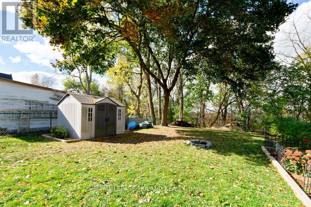 40 St George Street, St. Thomas, Ontario  N5P 2L1 - Photo 32 - X12812138