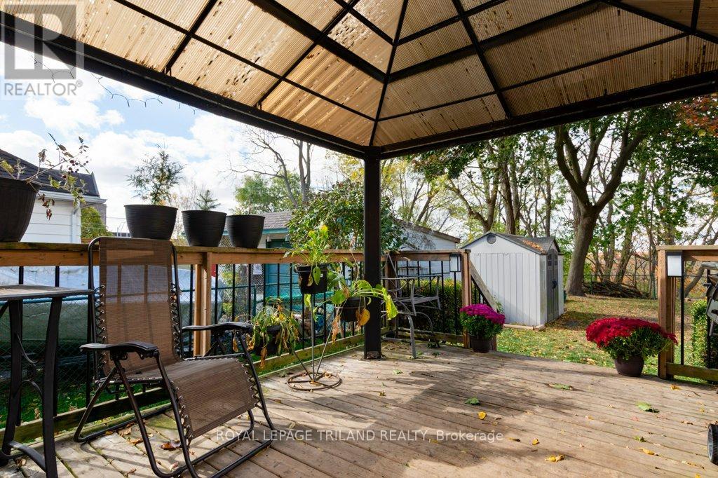 40 St George Street, St. Thomas, Ontario  N5P 2L1 - Photo 33 - X12812138