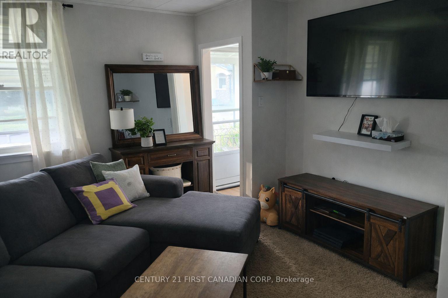 57 Homan Street, London East, Ontario  N5Z 1A9 - Photo 5 - X12812150