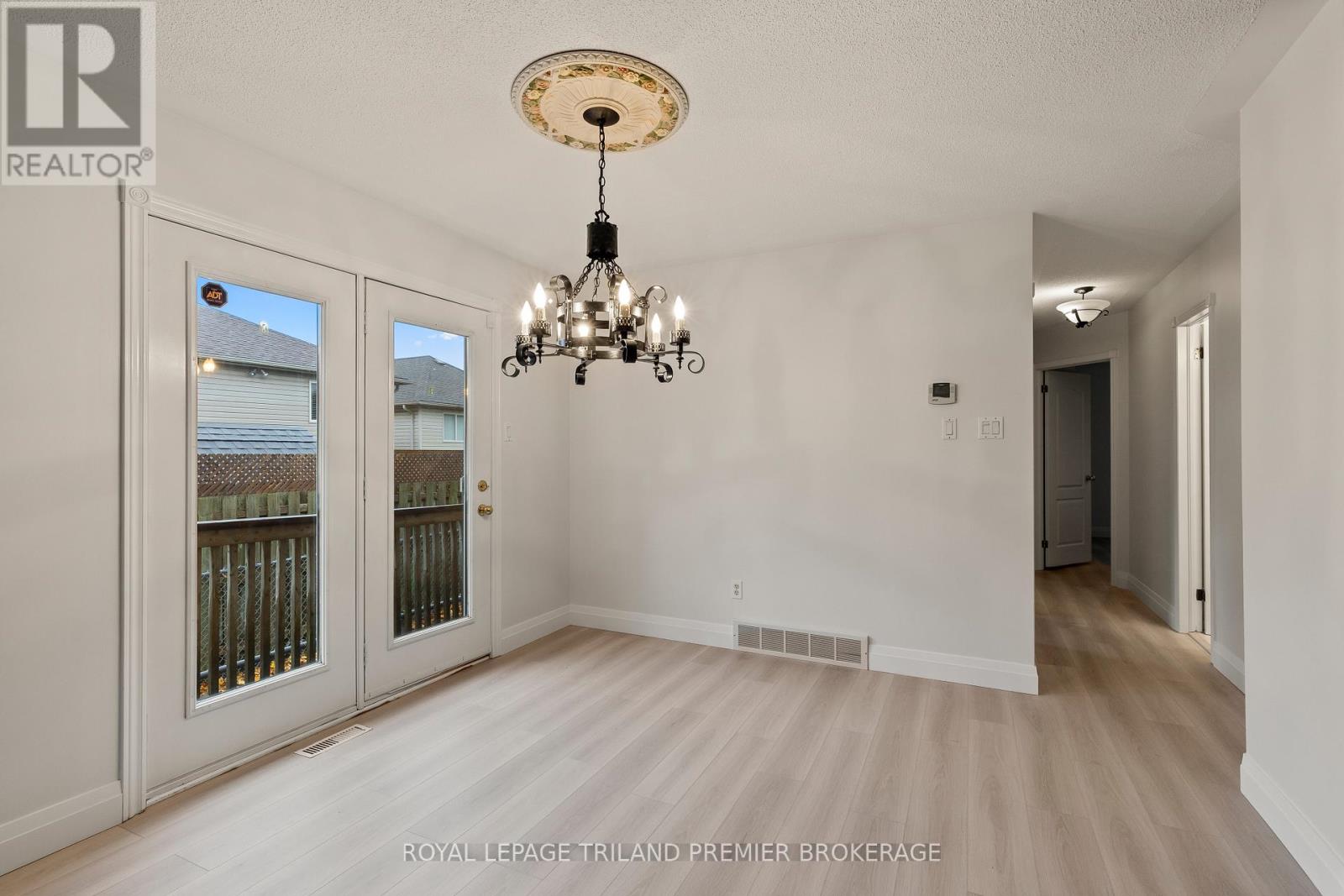 408 Brookhaven Place, London East, Ontario  N5Y 5N5 - Photo 10 - X12812178