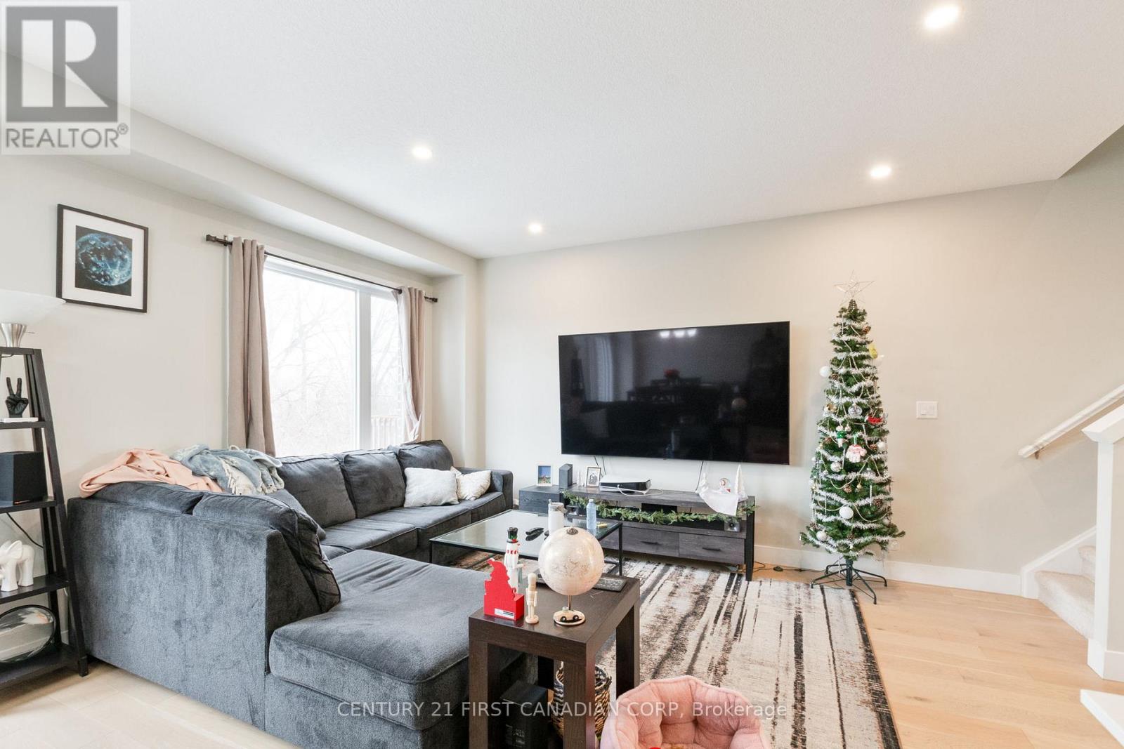 66 - 177 Edgevalley Road, London East, Ontario  N5V 0C5 - Photo 8 - X12812284