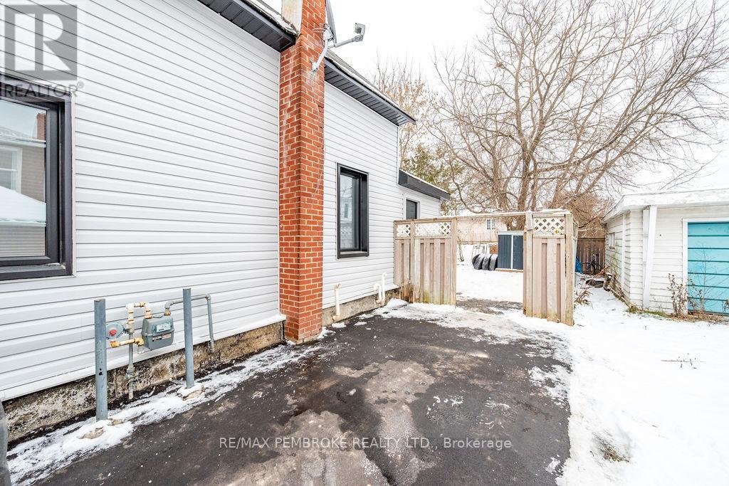 131 Patrick Avenue, Renfrew, Ontario  K7V 3H3 - Photo 29 - X12812160
