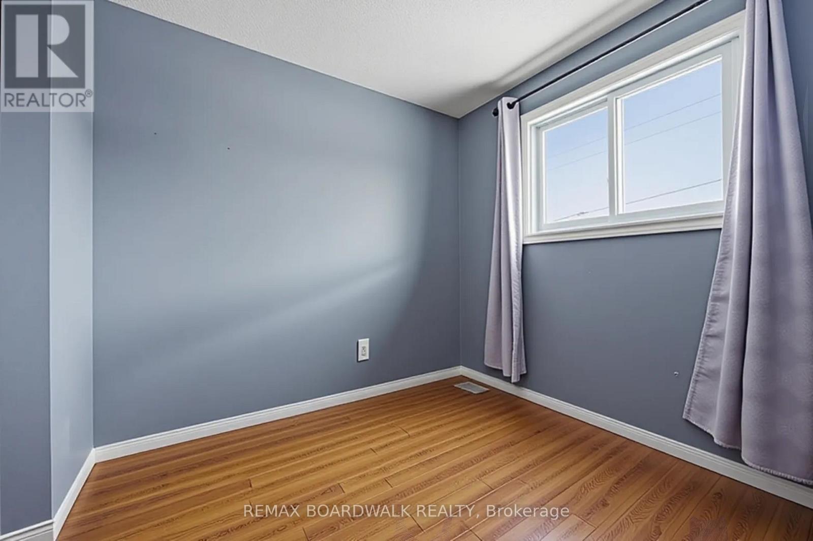 32 Provost Street, Perth, Ontario  K7H 3H1 - Photo 11 - X12812300