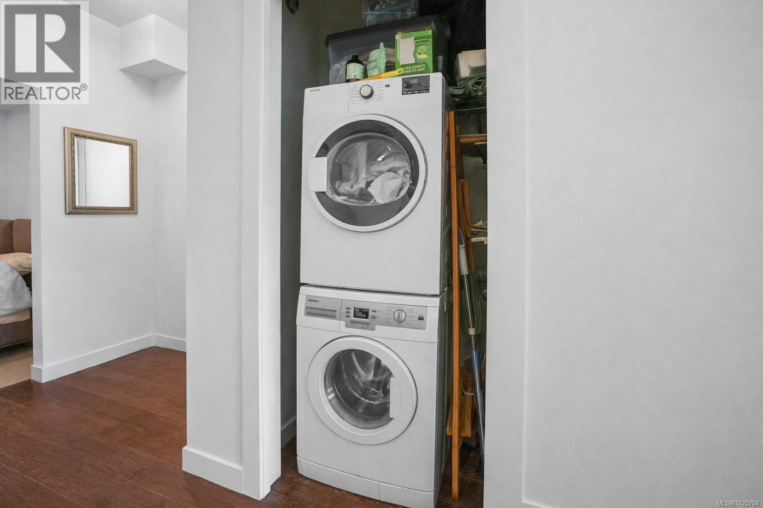 102 1014 Park Blvd, Victoria, British Columbia  V8V 2T4 - Photo 14 - 1025704