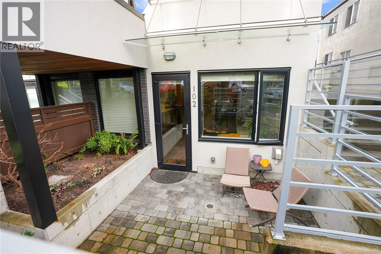 102 1014 Park Blvd, Victoria, British Columbia  V8V 2T4 - Photo 16 - 1025704