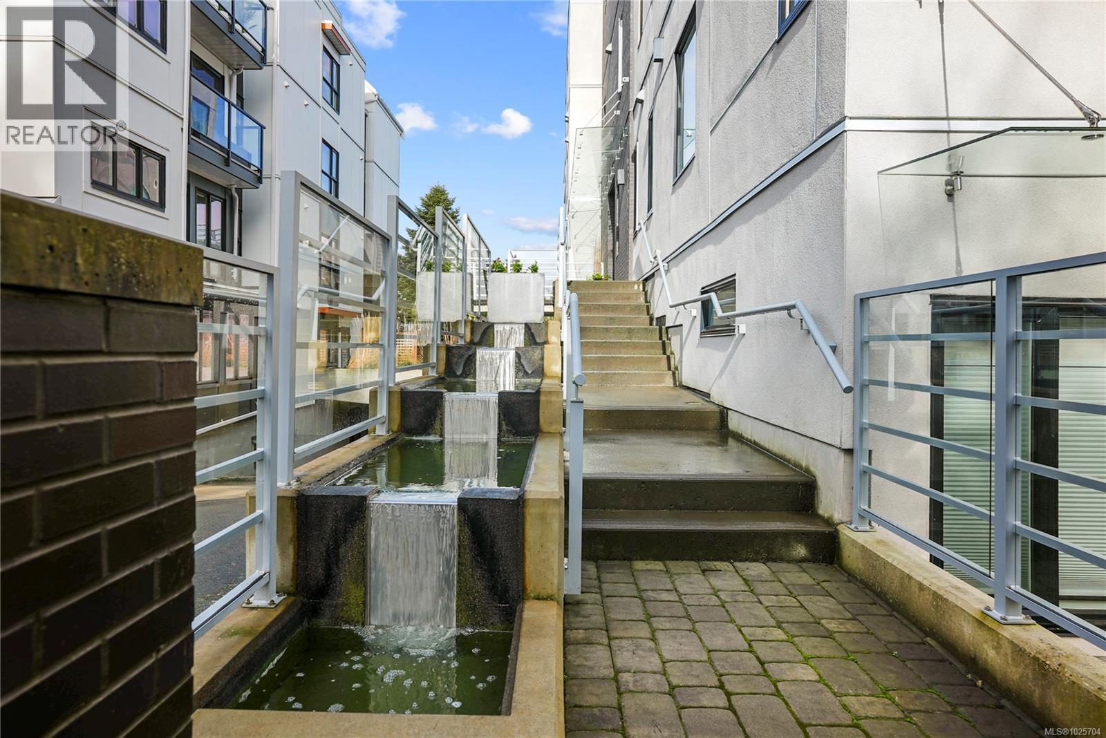 102 1014 Park Blvd, Victoria, British Columbia  V8V 2T4 - Photo 18 - 1025704