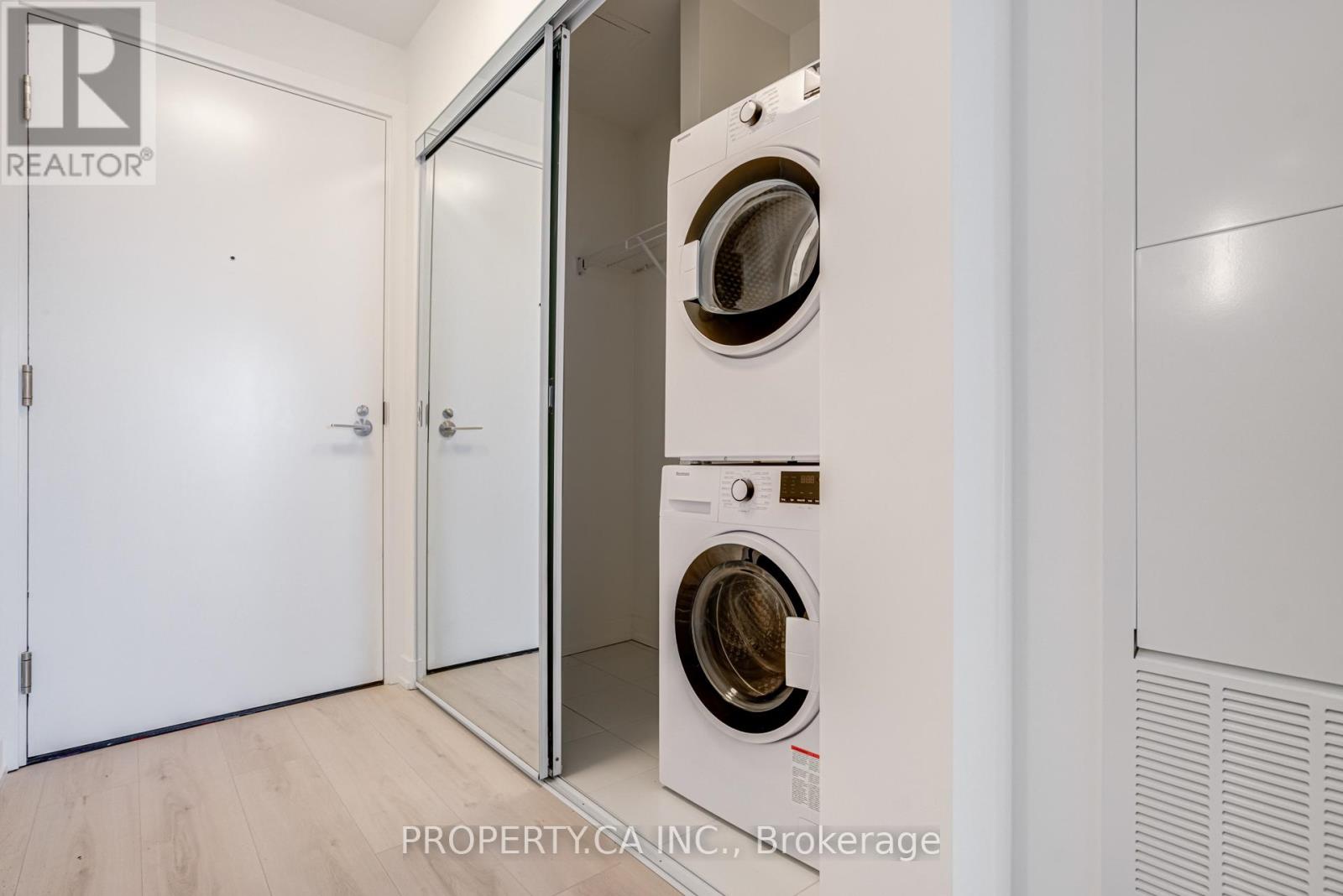 2404s - 110 Broadway Avenue, Toronto, Ontario  M4P 1V7 - Photo 22 - C12758214