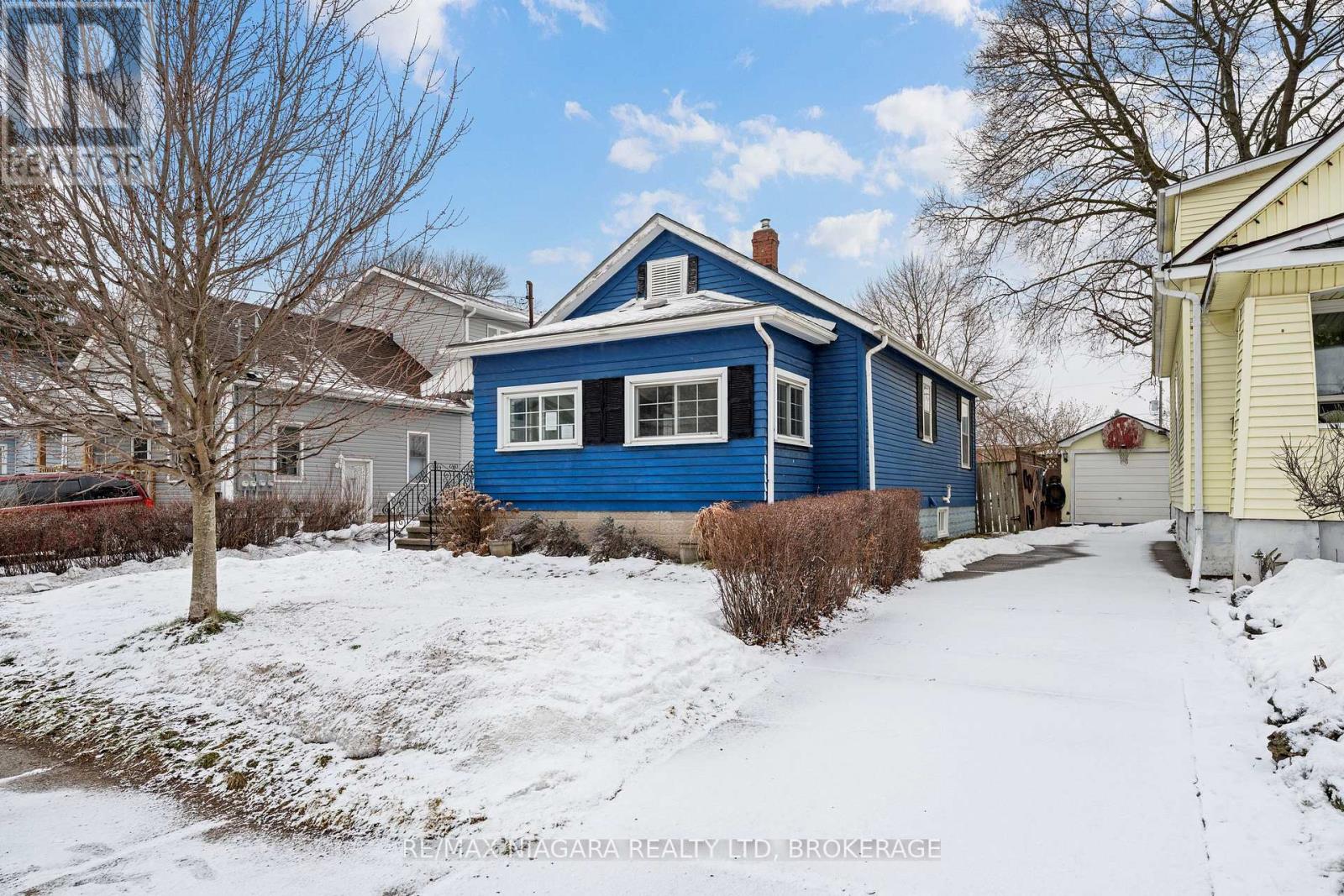 6437 Culp Street, Niagara Falls, Ontario L2G 2C2 - Photo 2 - X12812204