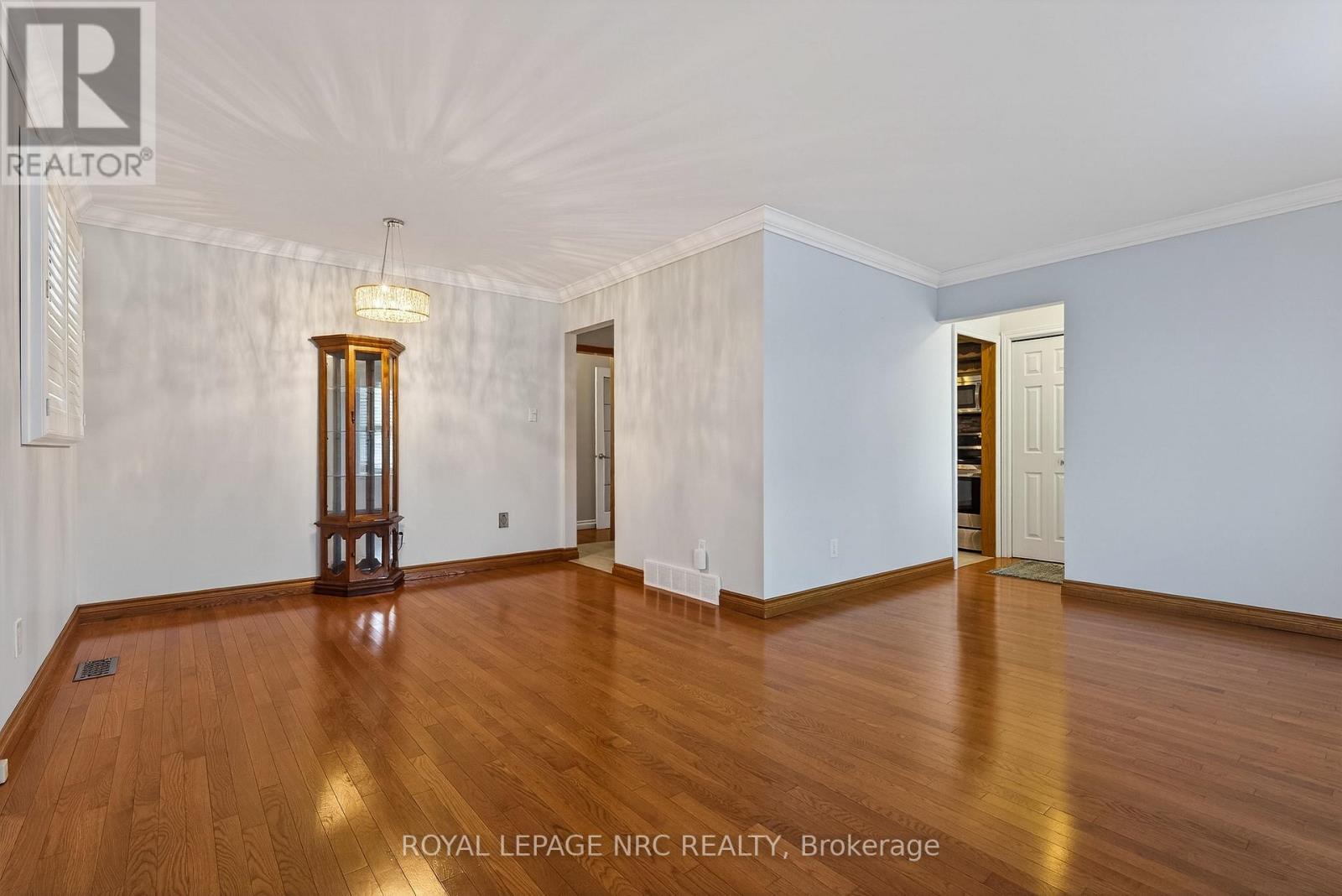 3292 Appleford Avenue, Niagara Falls (Casey), Ontario  L2J 3N9 - Photo 13 - X12812252