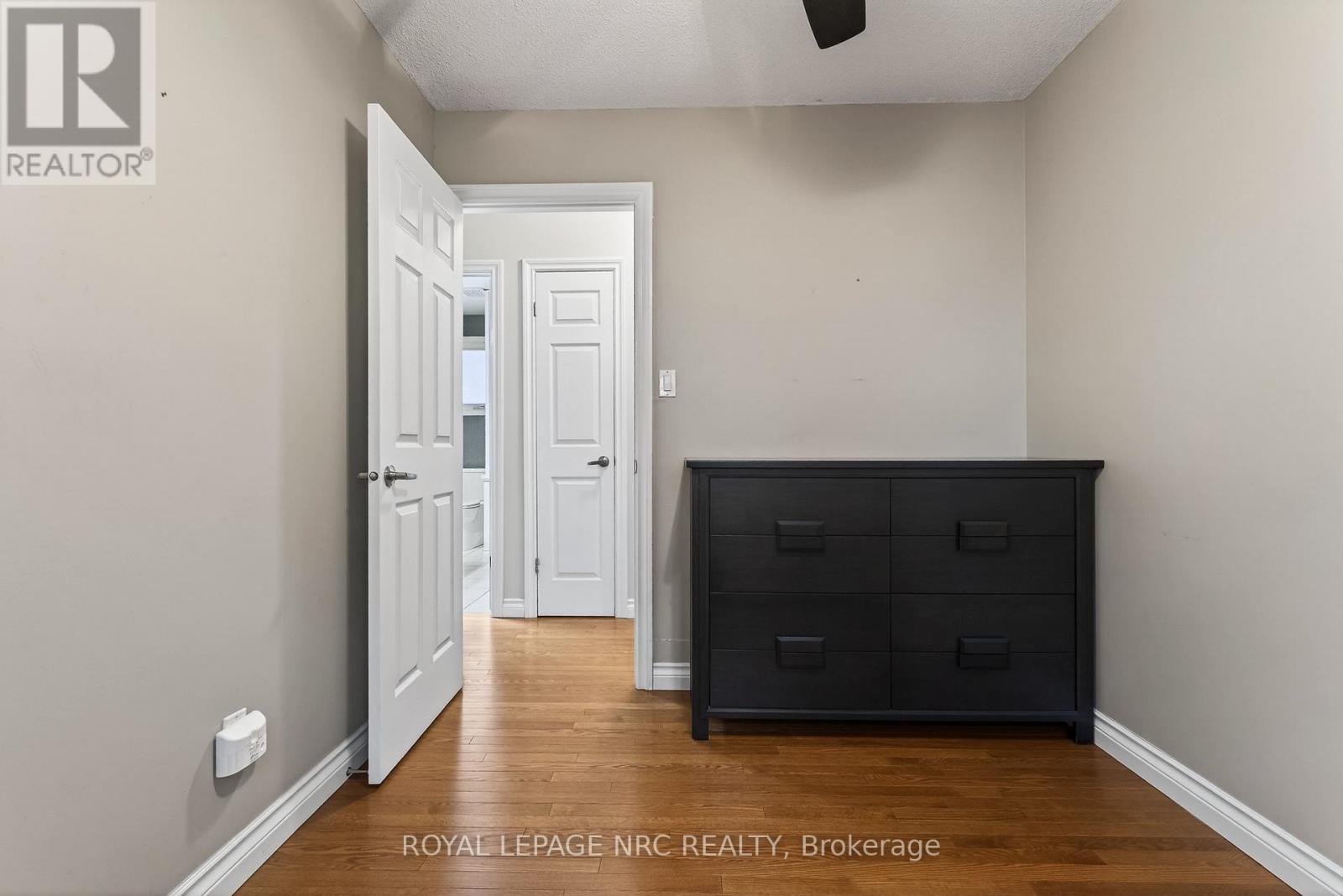 3292 Appleford Avenue, Niagara Falls (Casey), Ontario  L2J 3N9 - Photo 17 - X12812252