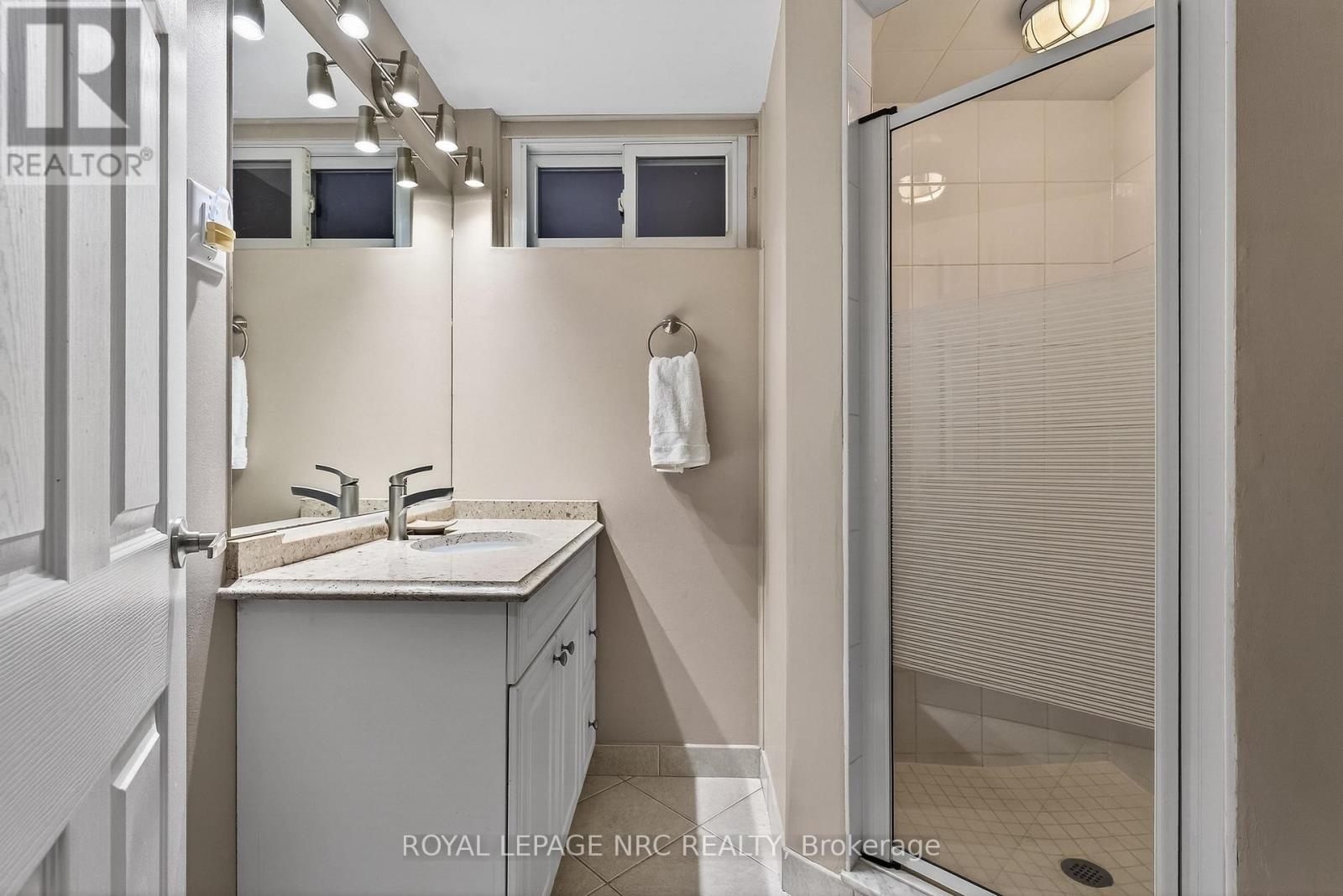 3292 Appleford Avenue, Niagara Falls (Casey), Ontario  L2J 3N9 - Photo 28 - X12812252