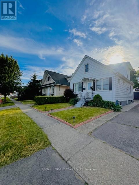 91 Page Street, St. Catharines, Ontario  L2R 4A8 - Photo 2 - X12812322