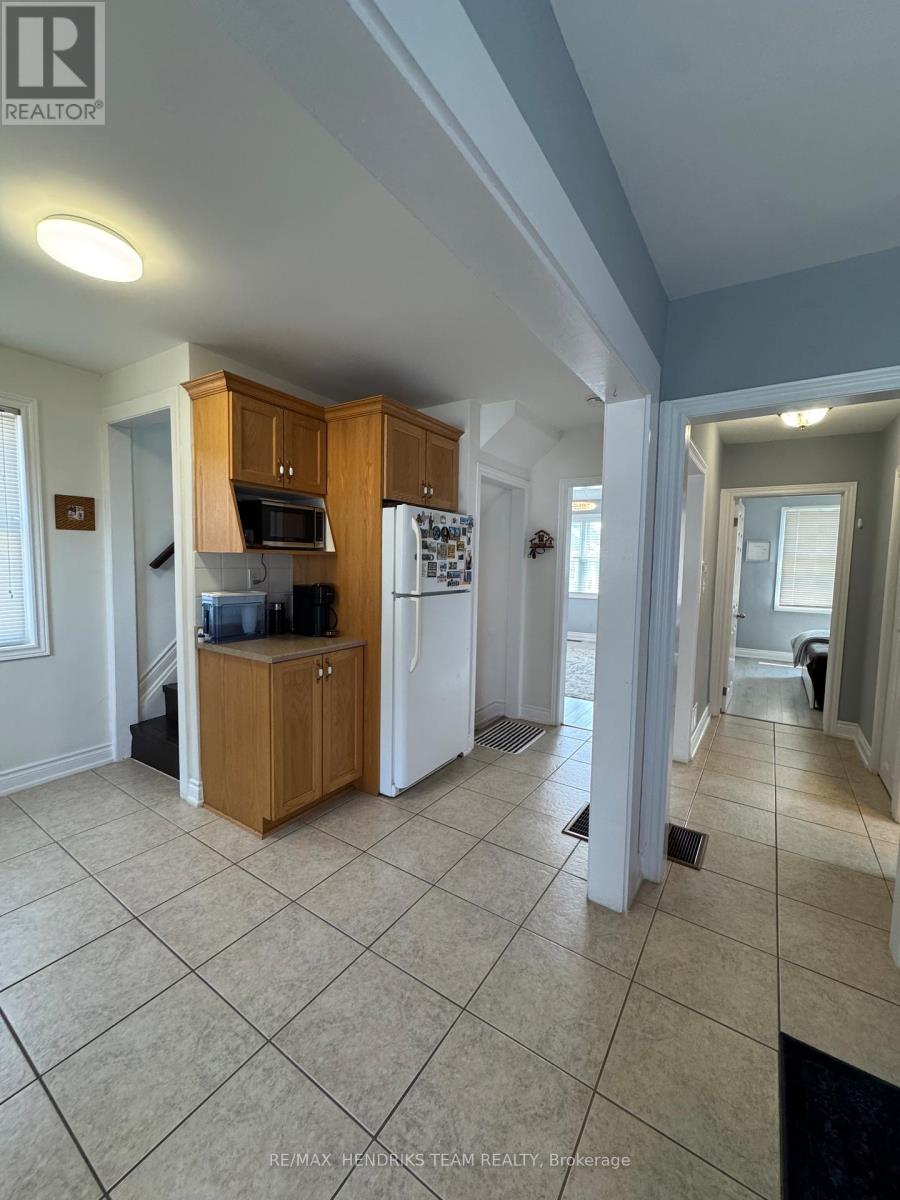 91 Page Street, St. Catharines, Ontario  L2R 4A8 - Photo 7 - X12812322