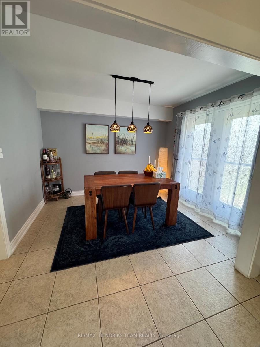 91 Page Street, St. Catharines, Ontario  L2R 4A8 - Photo 8 - X12812322