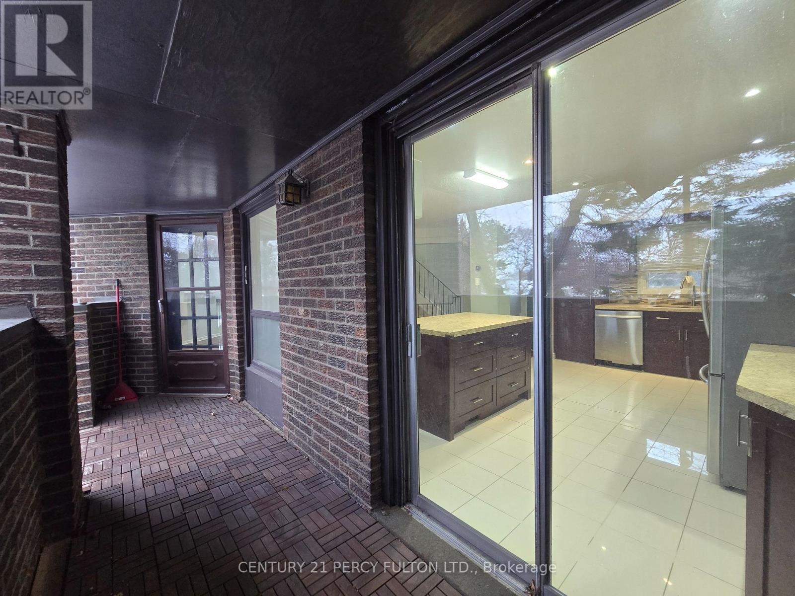 28 Spire Hillway, Toronto (Hillcrest Village), Ontario  M2H 3A4 - Photo 4 - C12811772