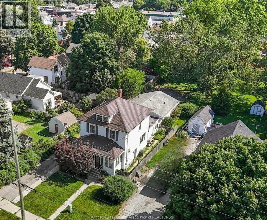 MLS# 26001634: 207-209 INSHES AVENUE, Chatham, Canada