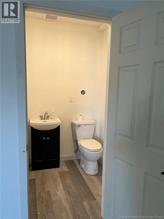 7 Rothesay Avenue, Saint John, New Brunswick  E2J 4K3 - Photo 4 - NB133921