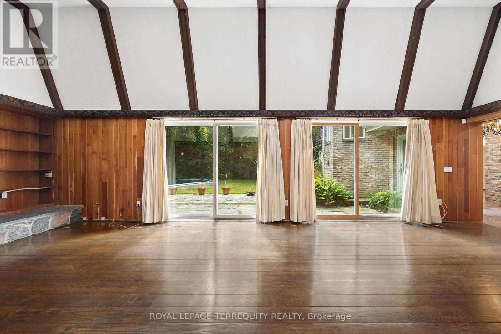 2 Chieftain Crescent, Toronto, Ontario  M2L 2H4 - Photo 19 - C12812110