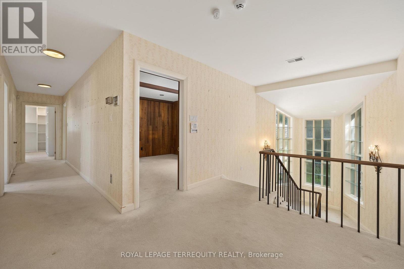 2 Chieftain Crescent, Toronto, Ontario  M2L 2H4 - Photo 28 - C12812110