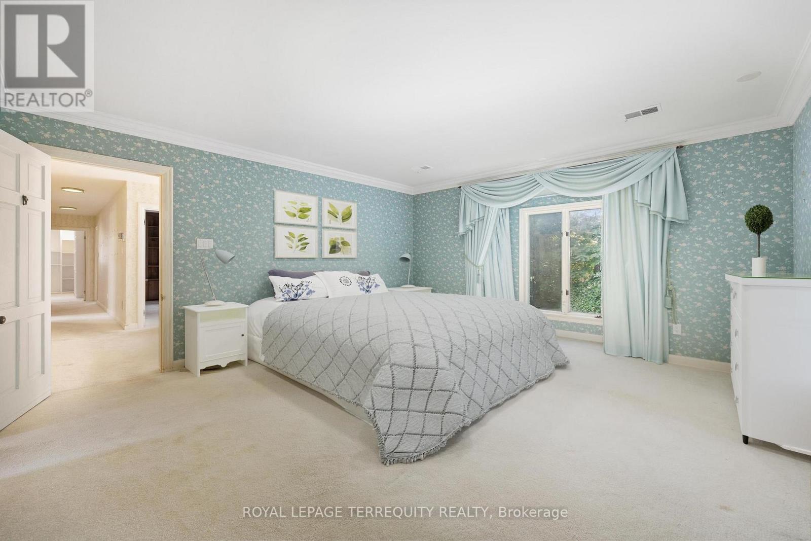 2 Chieftain Crescent, Toronto, Ontario  M2L 2H4 - Photo 31 - C12812110