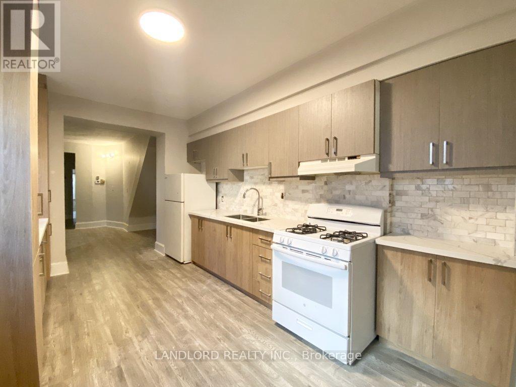 MAIN - 1078 COLLEGE STREET, Toronto, Ontario