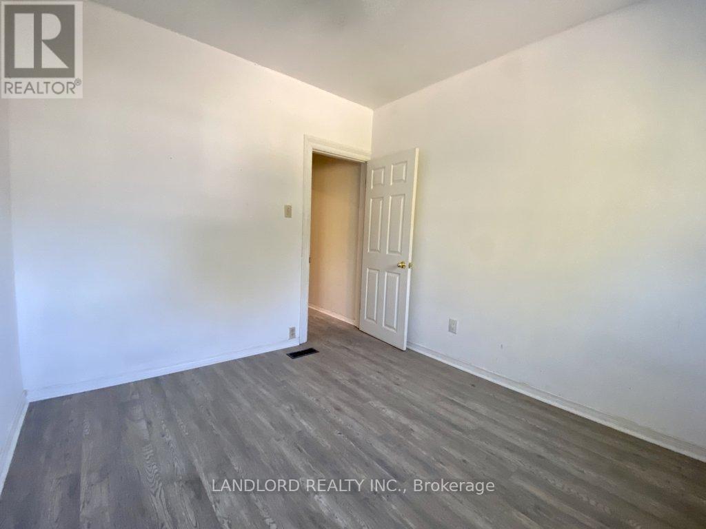 Main - 1078 College Street, Toronto, Ontario  M6H 1B3 - Photo 13 - C12812128