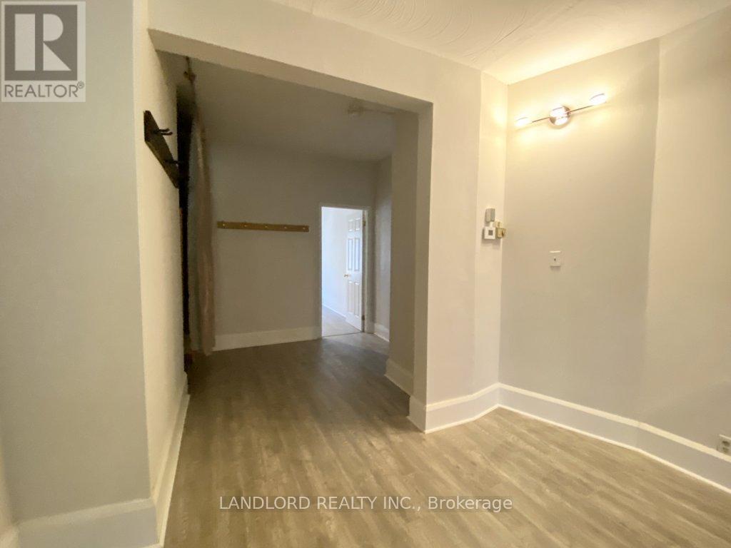 Main - 1078 College Street, Toronto, Ontario  M6H 1B3 - Photo 16 - C12812128