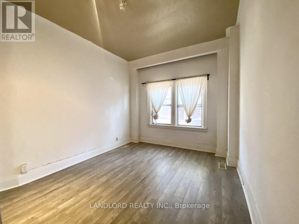 Main - 1078 College Street, Toronto, Ontario  M6H 1B3 - Photo 17 - C12812128