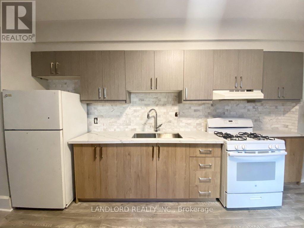 Main - 1078 College Street, Toronto, Ontario  M6H 1B3 - Photo 2 - C12812128