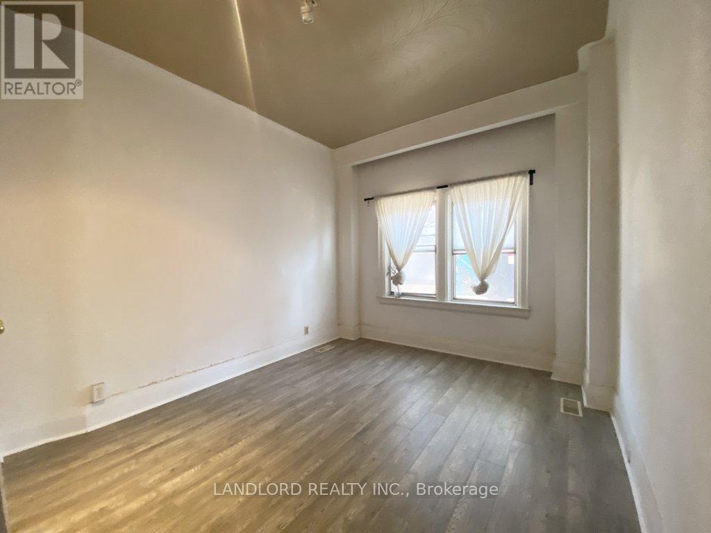 Main - 1078 College Street, Toronto, Ontario  M6H 1B3 - Photo 21 - C12812128