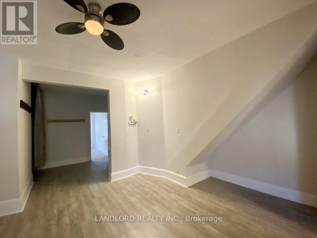 Main - 1078 College Street, Toronto, Ontario  M6H 1B3 - Photo 22 - C12812128