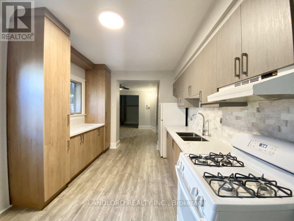 Main - 1078 College Street, Toronto, Ontario  M6H 1B3 - Photo 4 - C12812128