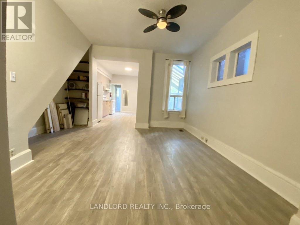 Main - 1078 College Street, Toronto, Ontario  M6H 1B3 - Photo 7 - C12812128