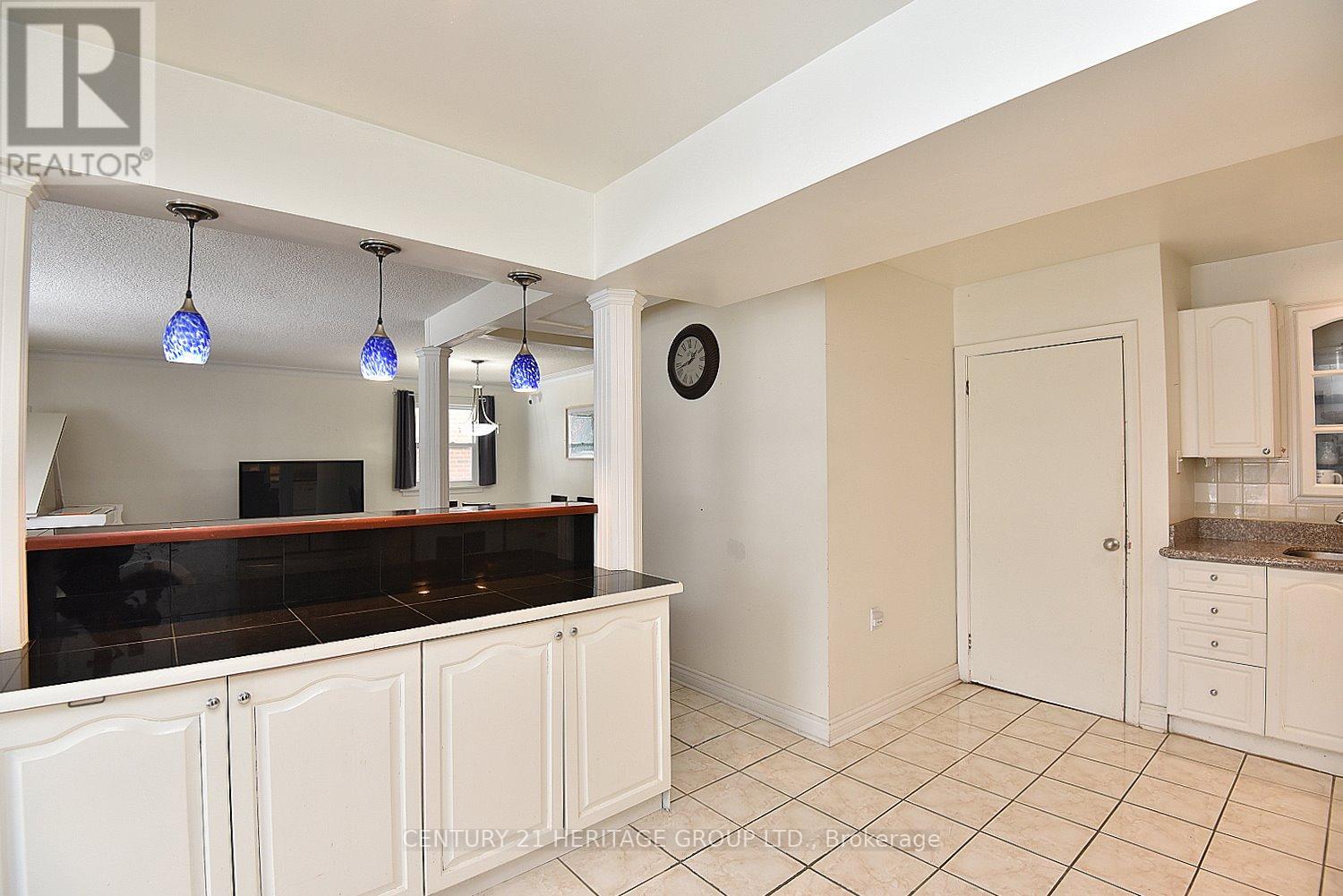 1022 Willowdale Avenue, Toronto, Ontario  M2M 3E1 - Photo 13 - C12812180